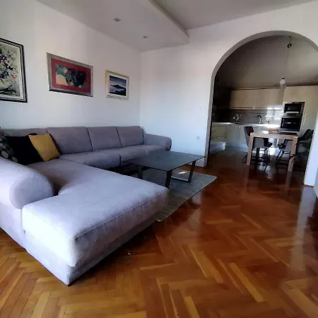 Jojo Apartment *