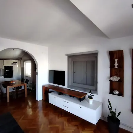 Jojo Apartment