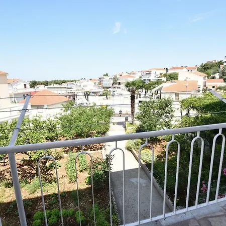 Apartment Jojo Primosten